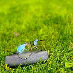 Unisex clear designer glass